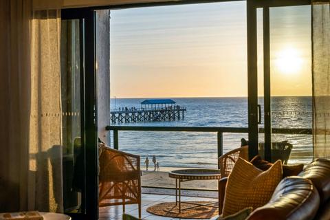 Sol Sands: Esplanade, Henley Beach