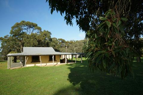 Southern Ocean Retreats - Goondooloo Cottage