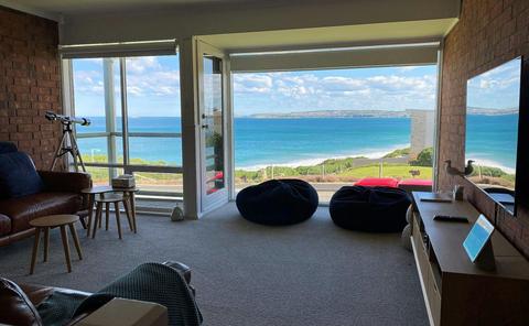 Southern Sands Beachfront Apartment