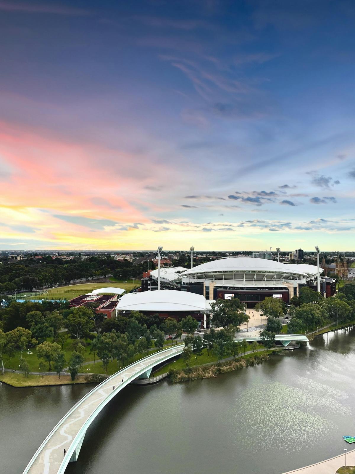 The Drive and Adelaide Oval
