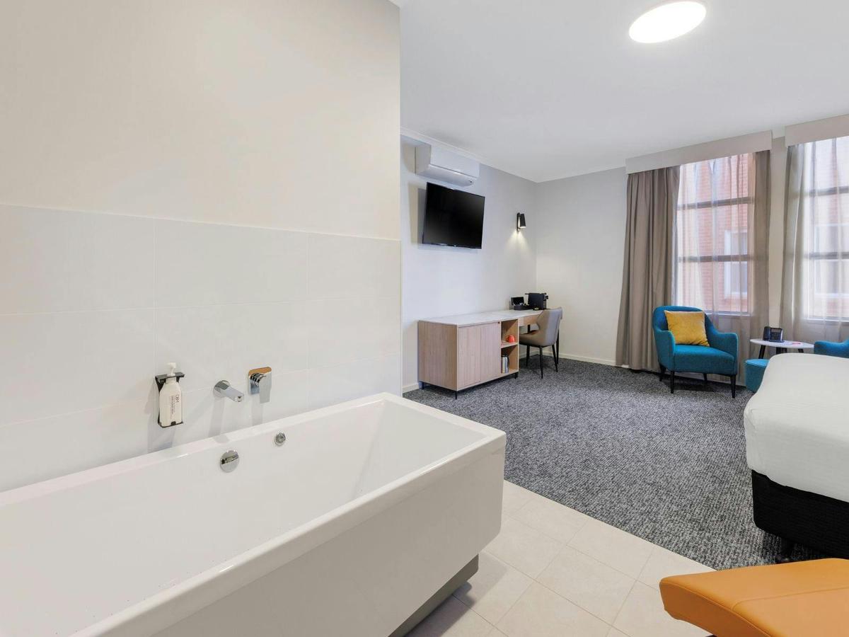 Executive Spa Room