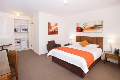 Accessible Queen Suite