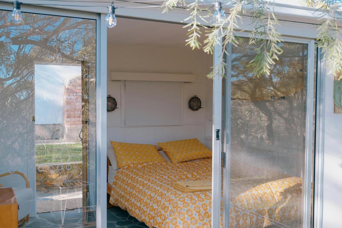 bed