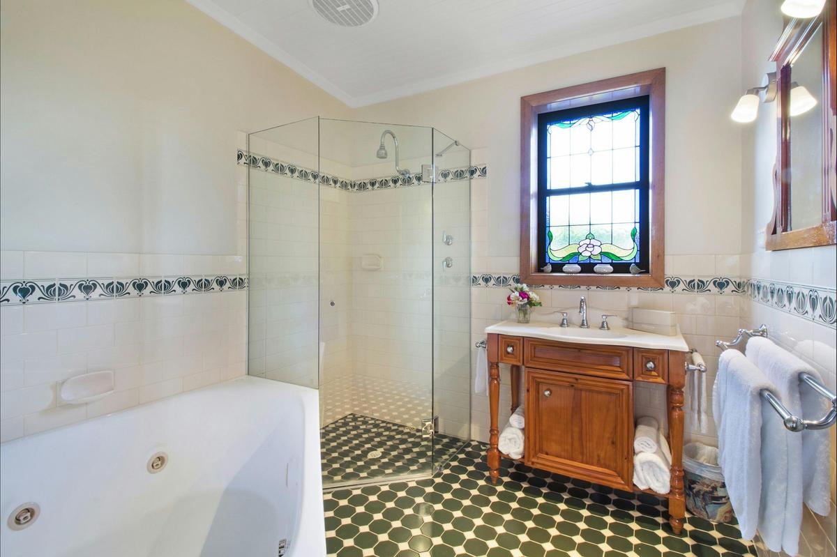 Stonewell Hideaway Cottage