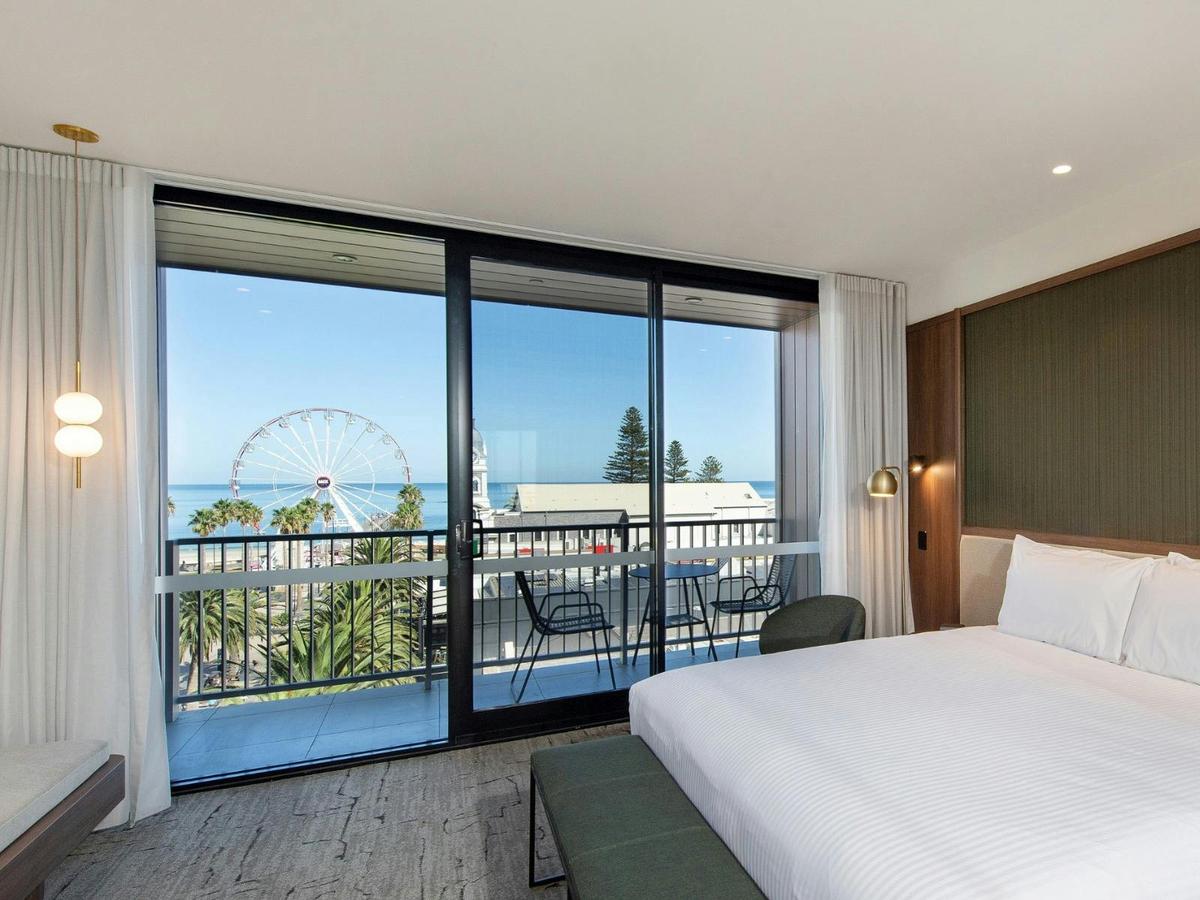 The George Glenelg
