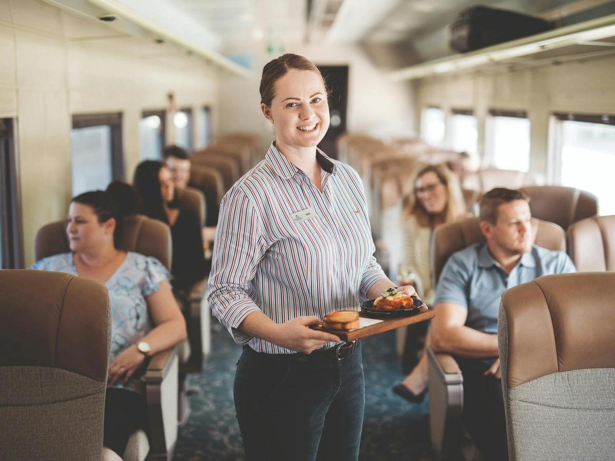 Melbourne - Adelaide
