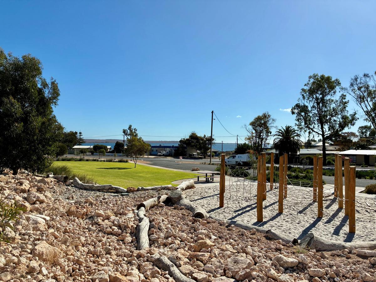 Pioneers Park - Lawn Area