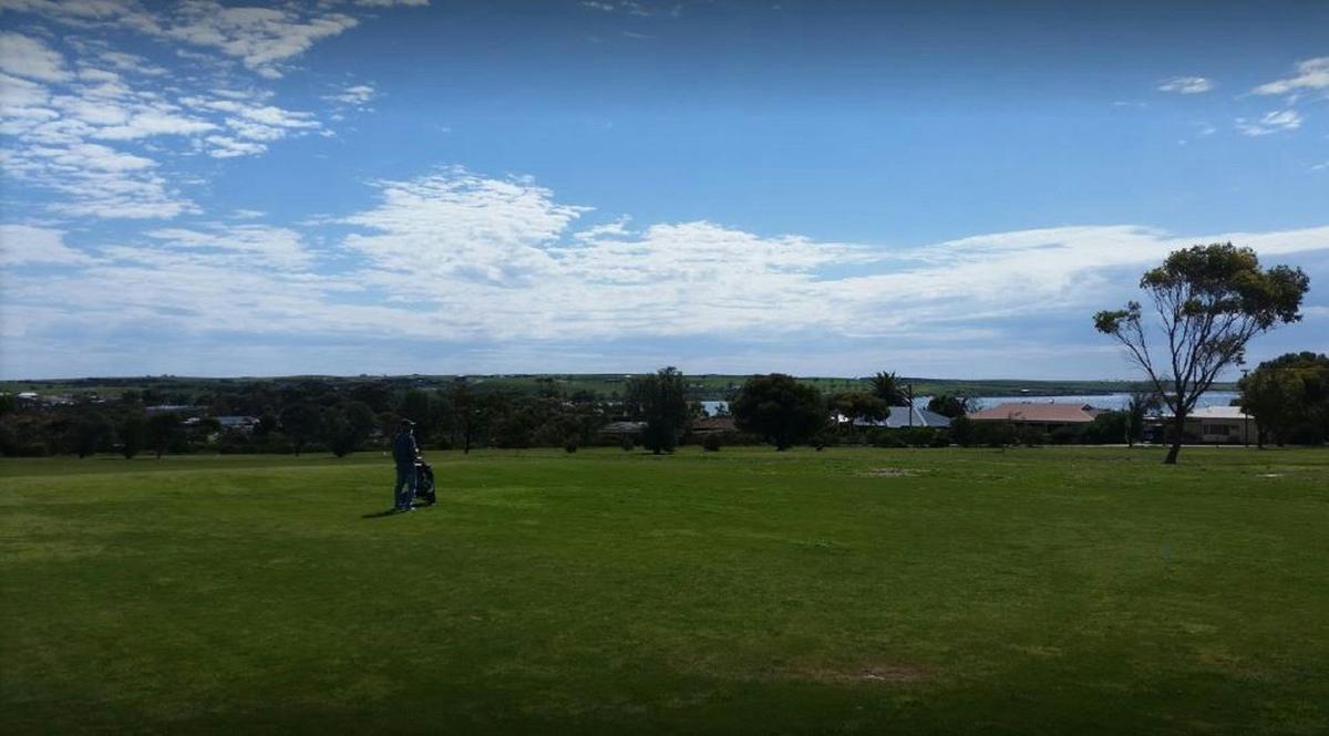 Beautiful Day on the course