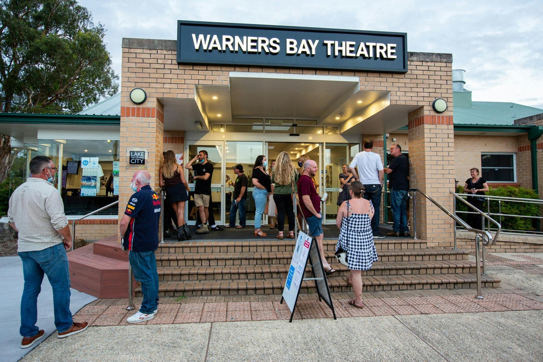 Warners Bay Theatre, baramayiba
