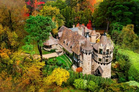 Thorngrove Manor House