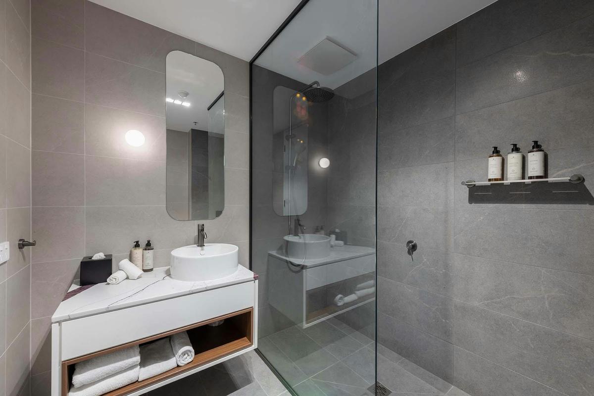 Executive Hotel Suite