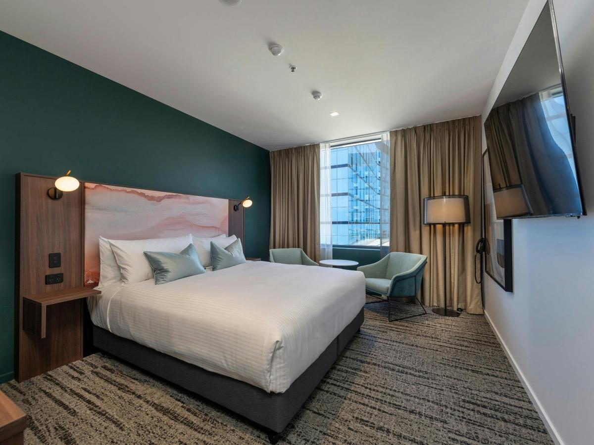 Deluxe Hotel Room