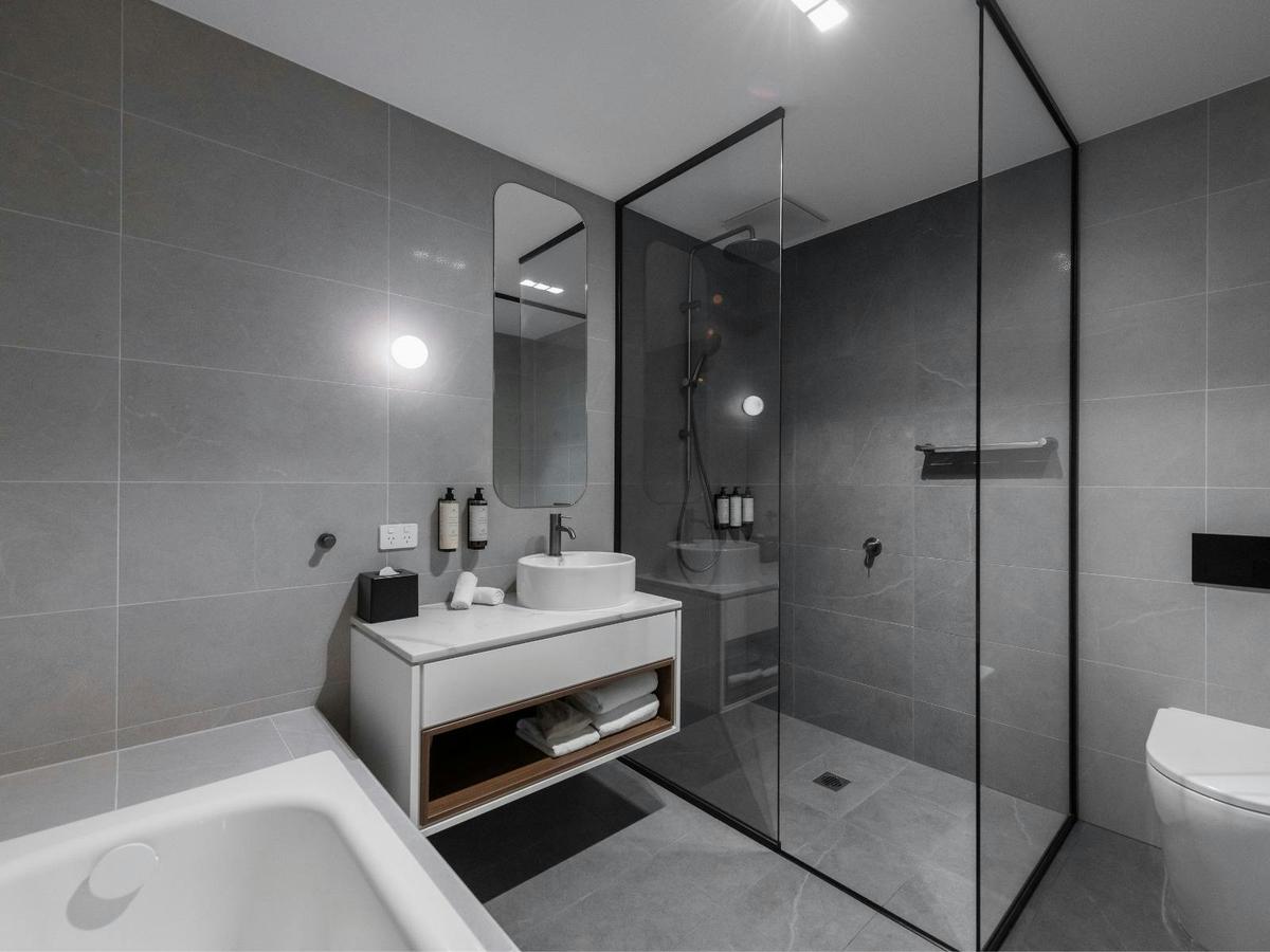 Deluxe Hotel Room
