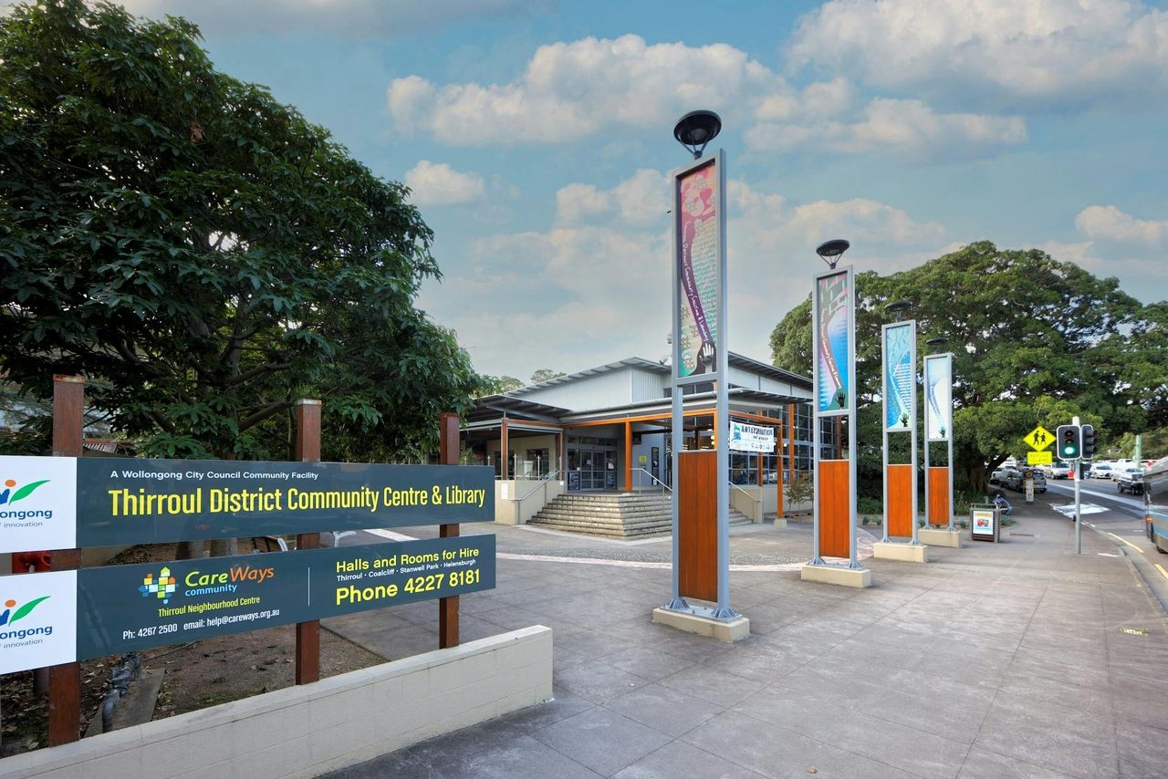 Thirroul Community Centre and Library exterior street view