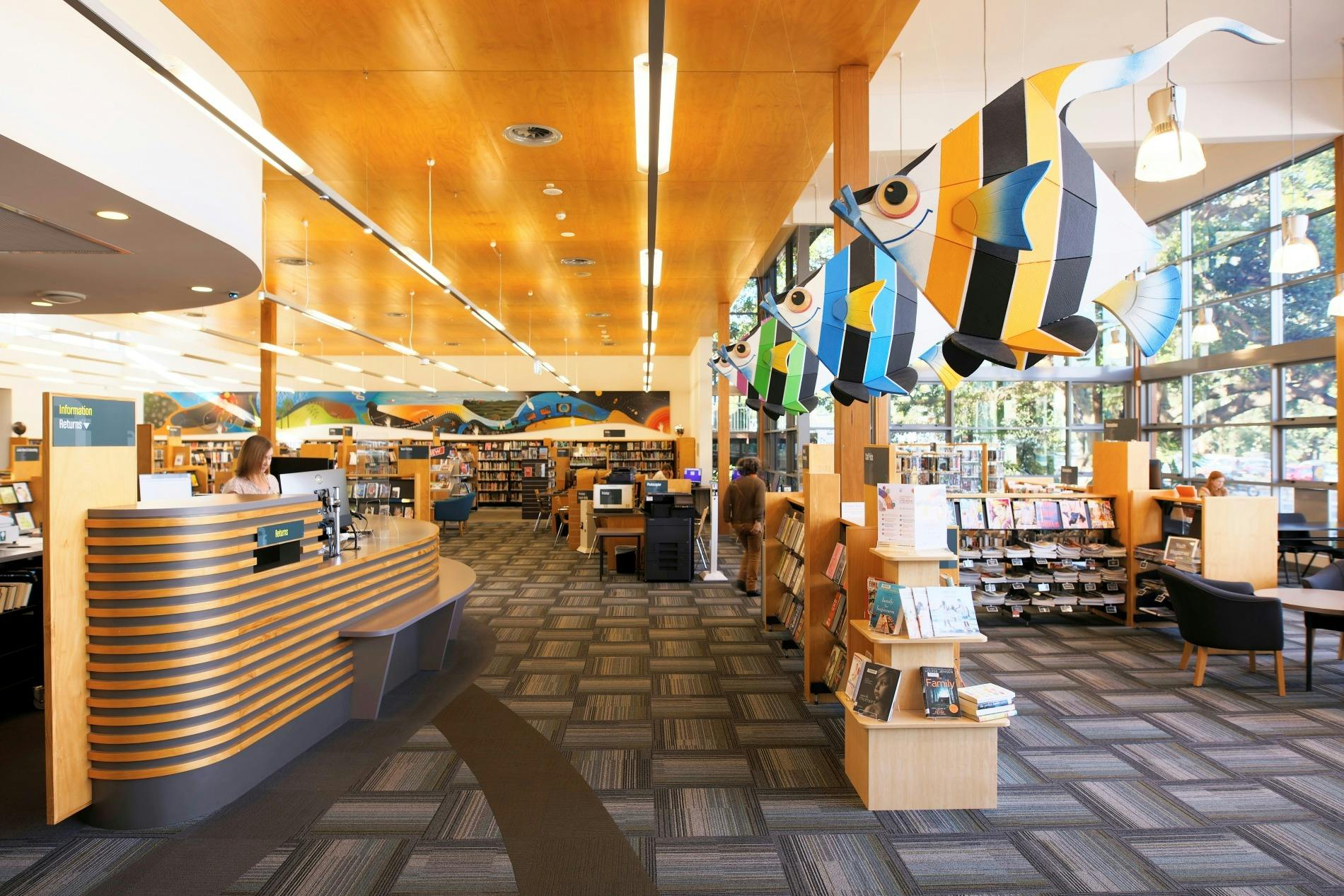 The welcoming main entrance to the Library.