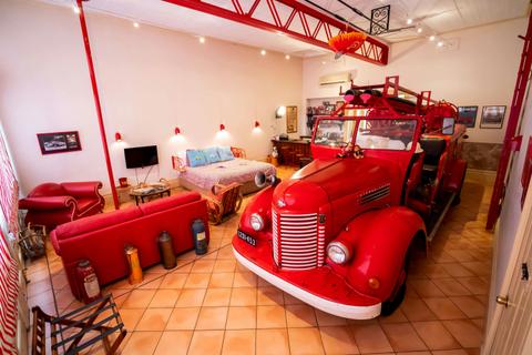The Fire Station Inn - Fire Engine Suite