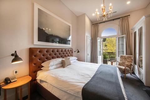 Mt Lofty Room
