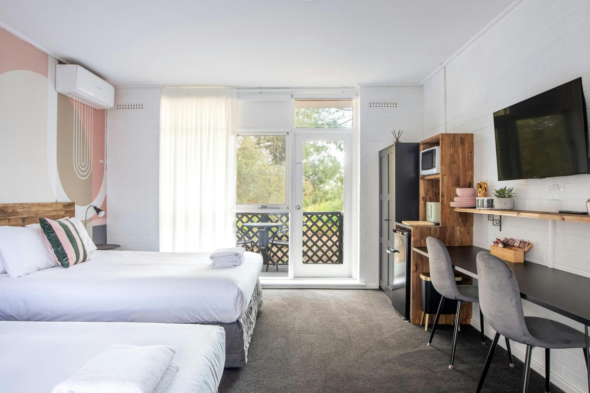 Queen Twin Room