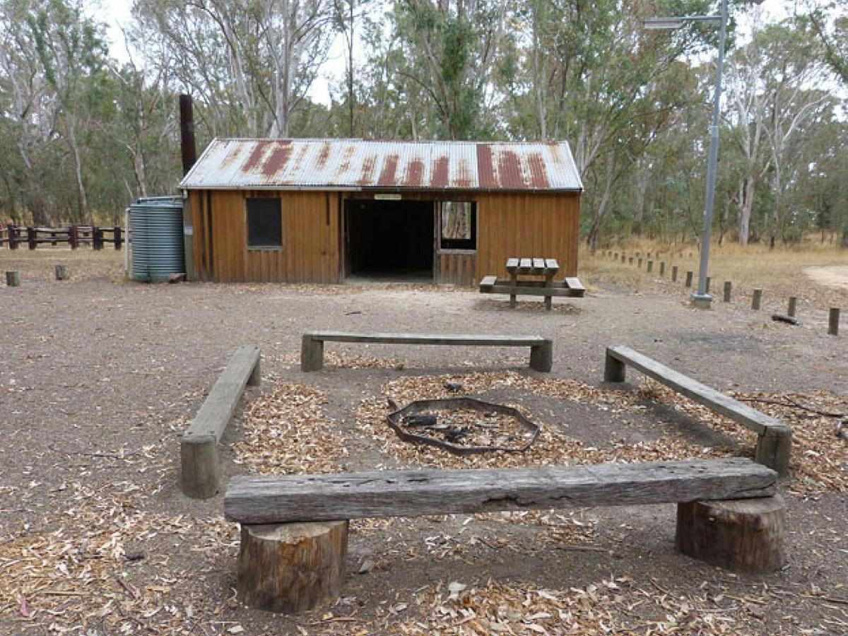 Tinjella Hut Campground
