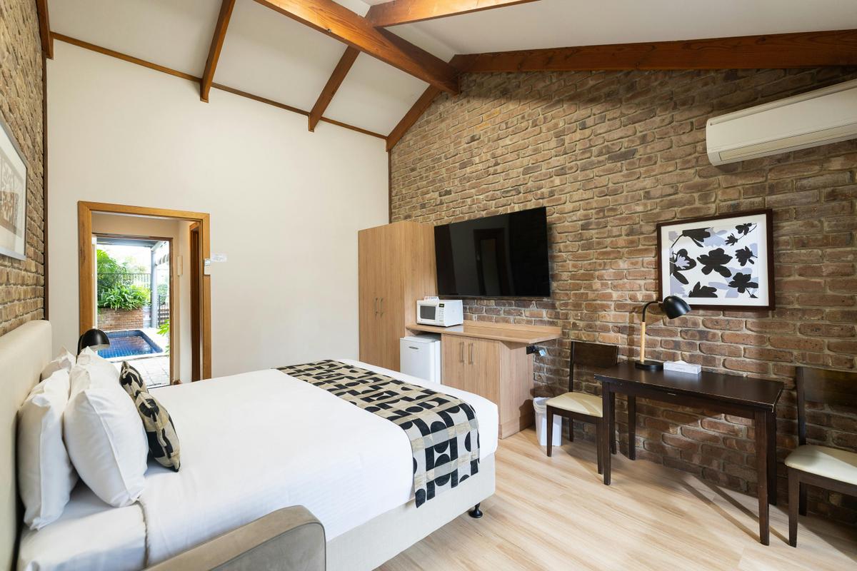 Poolside King Room