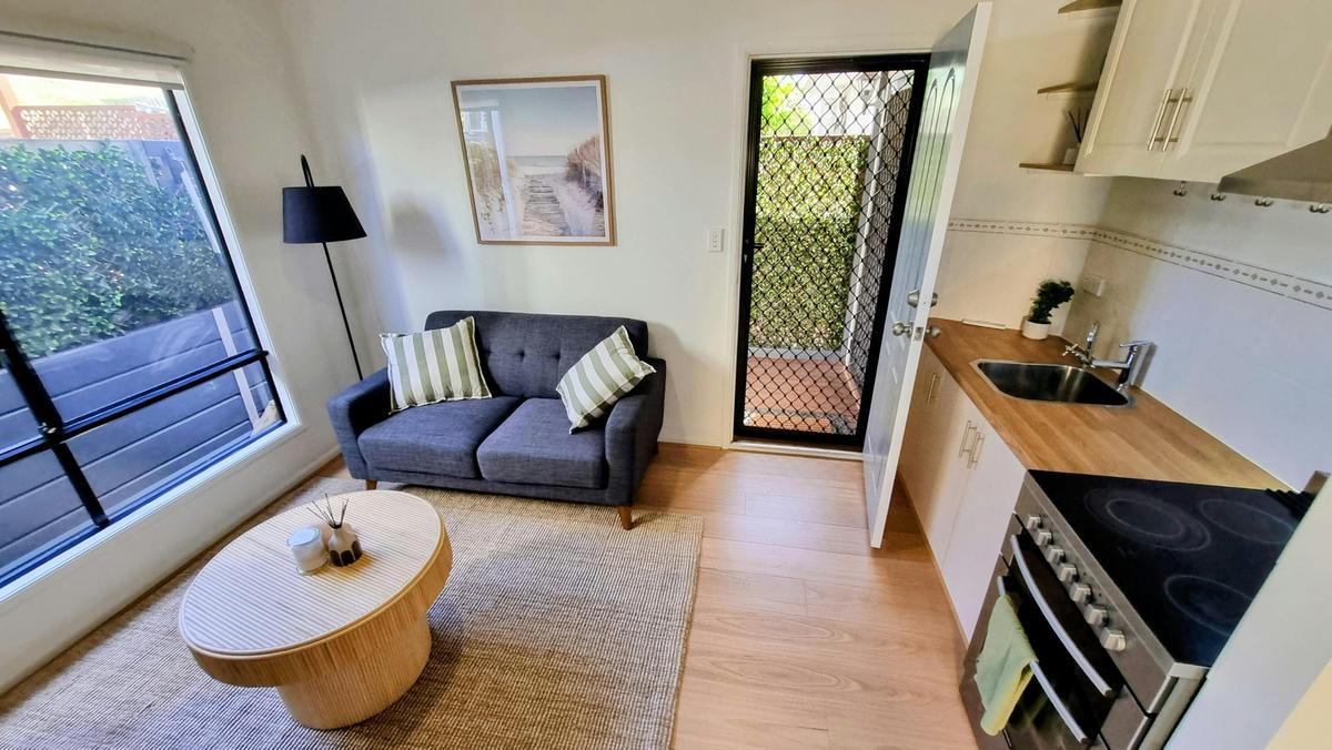 The Valley Hideaway - Lounge Entrance