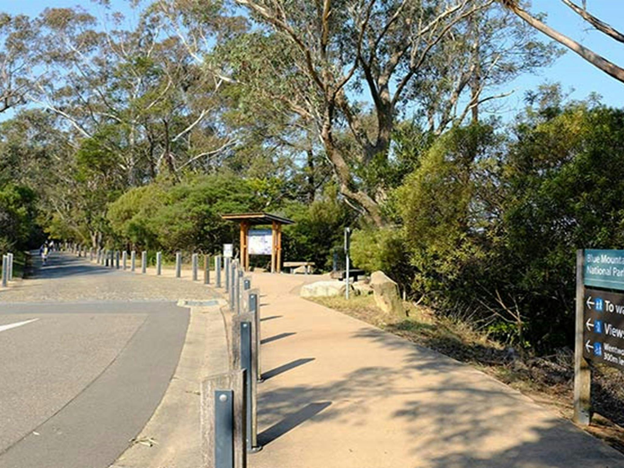 Sign at Wentworth Falls picnic area, Blue Mountains National Park. Photo: E Sheargold/OEH.