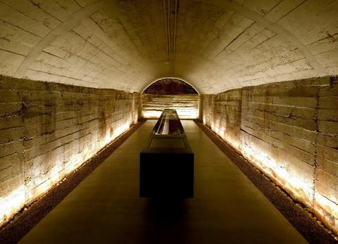 Winery Tour to Barossa Valley, McLaren Vale, Hahndorf & Adelaide Hills