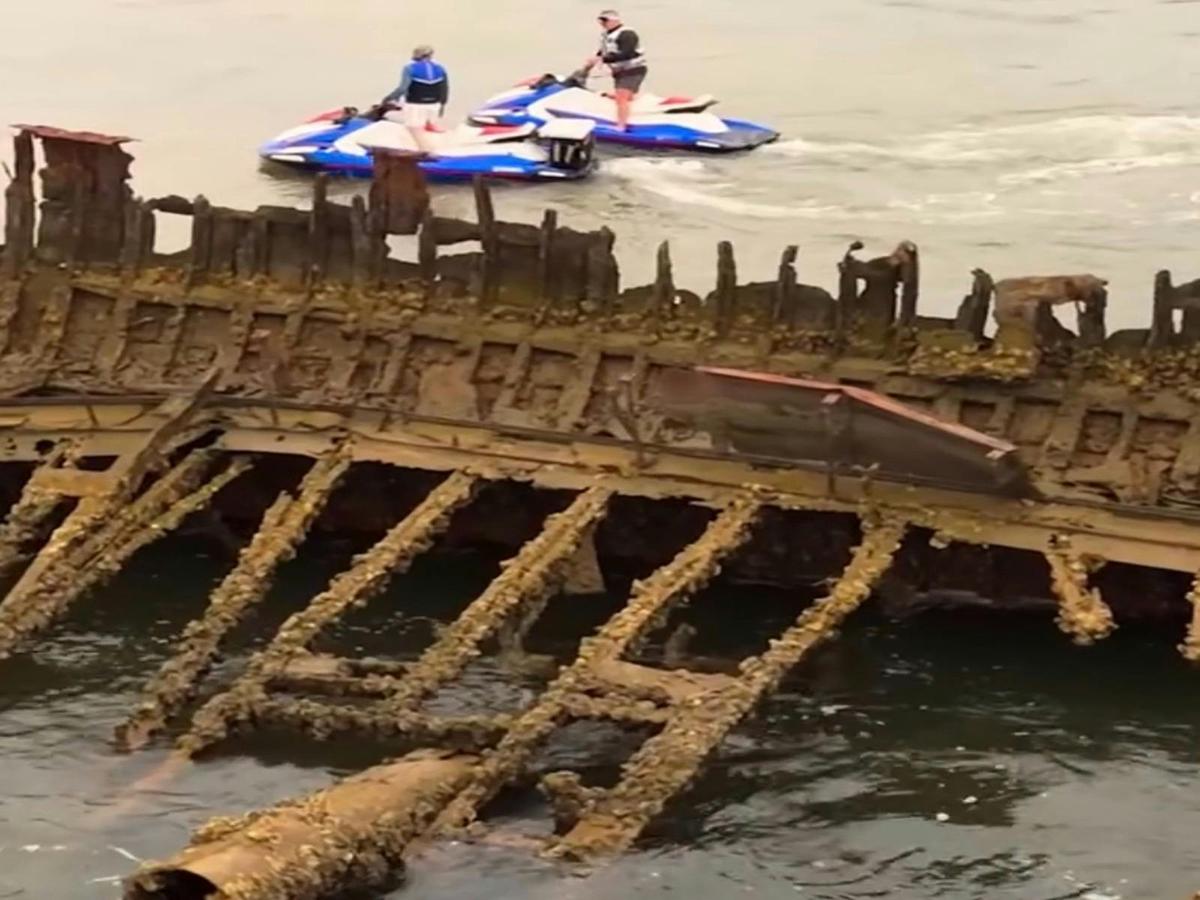 Get Wrecked! Shipwreck Graveyard Jetski Tour!