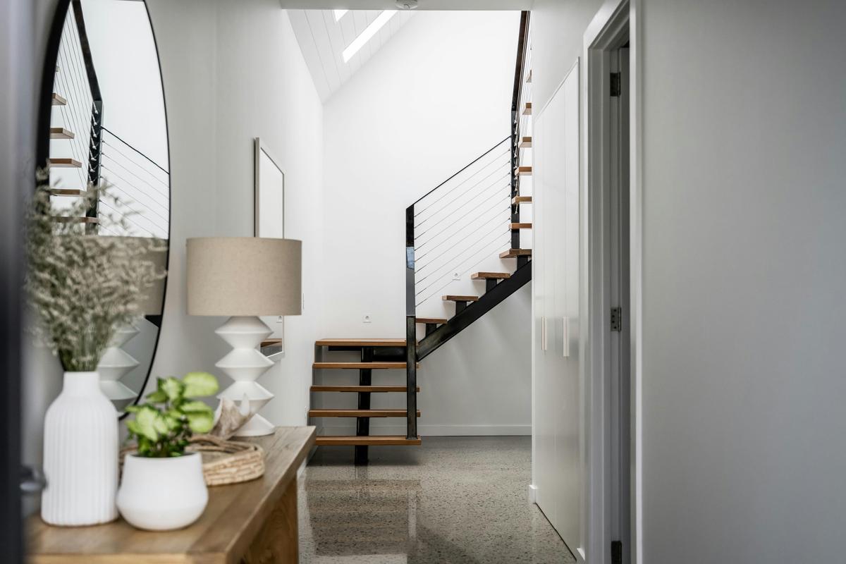 Vale 194 luxury holiday accommodation. Floating staircase in entrance