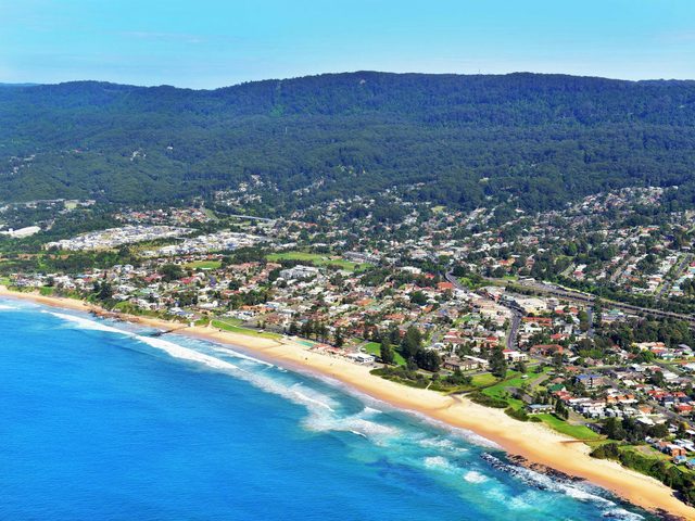 Thirroul Beach