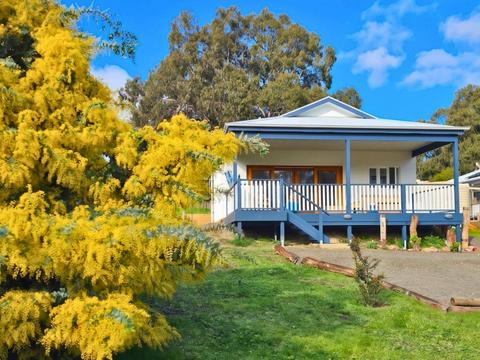 Wattledene at Inman Valley Eco Cottage