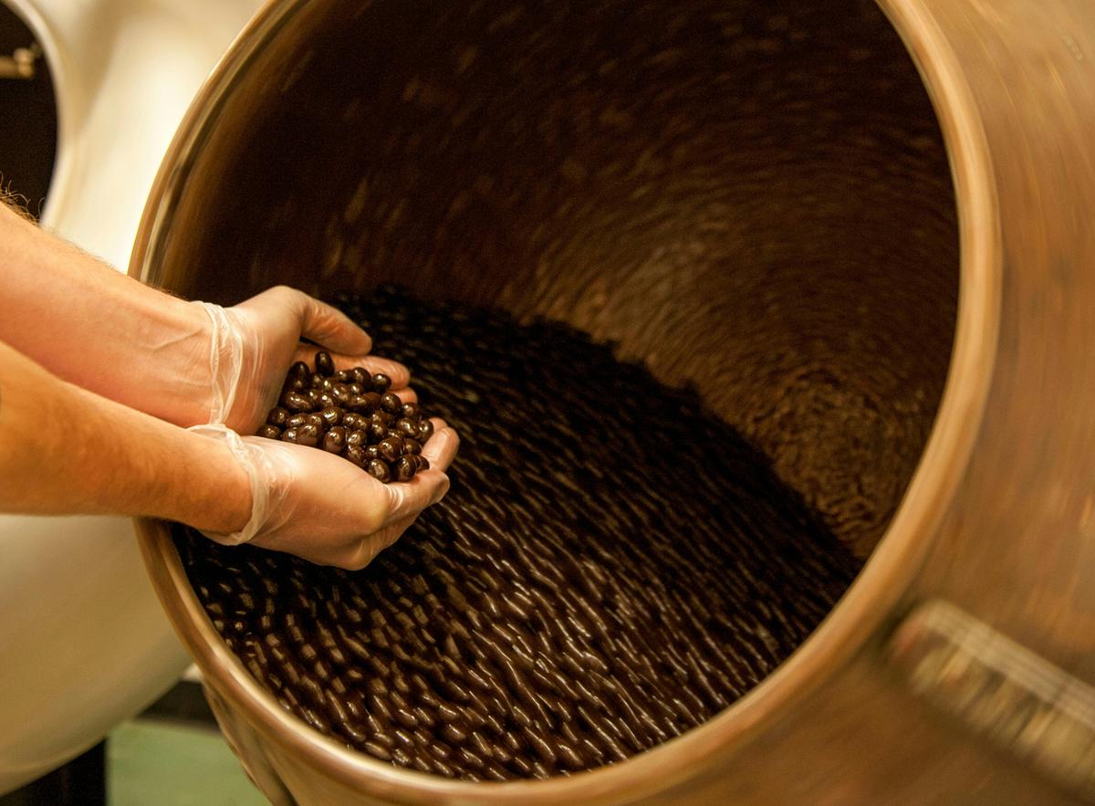 Melba's Chocolate and Confectionery - panning process