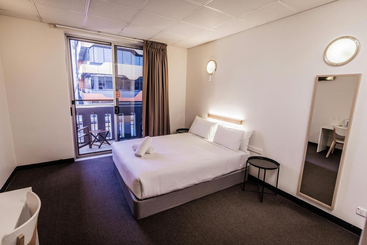Private queen room