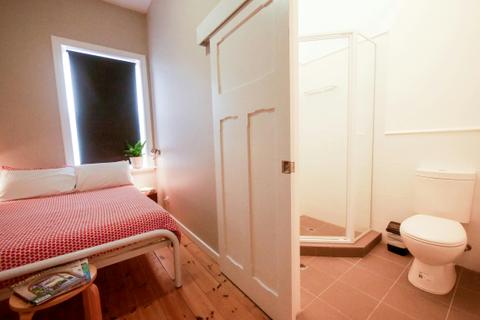 Double Ensuite