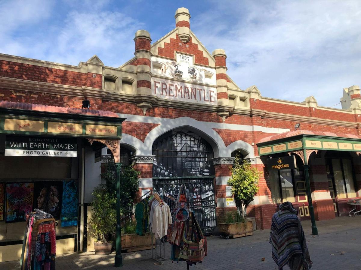 Perth to Fremantle City Tour with Rottnest Island and Swan River Cruise
