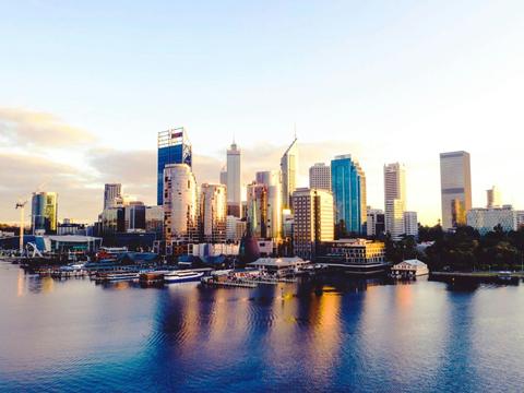 Perth to Fremantle City Tour with Rottnest Island and Swan River Cruise