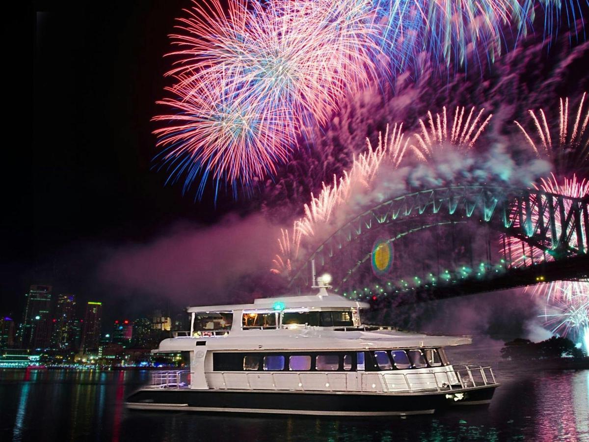 Karisma 2 celebrating New Year's Eve on Sydney Harbour