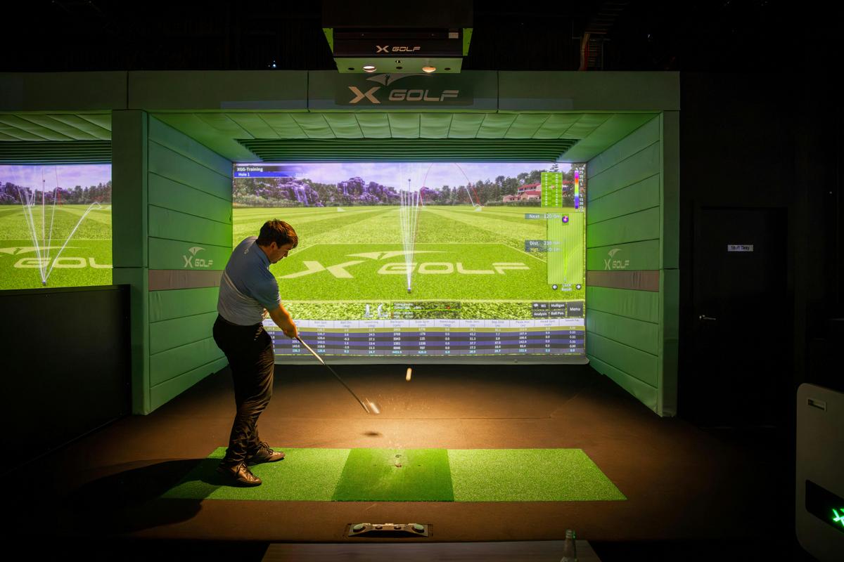 X-Golf Launceston Indoor Golf Simulator