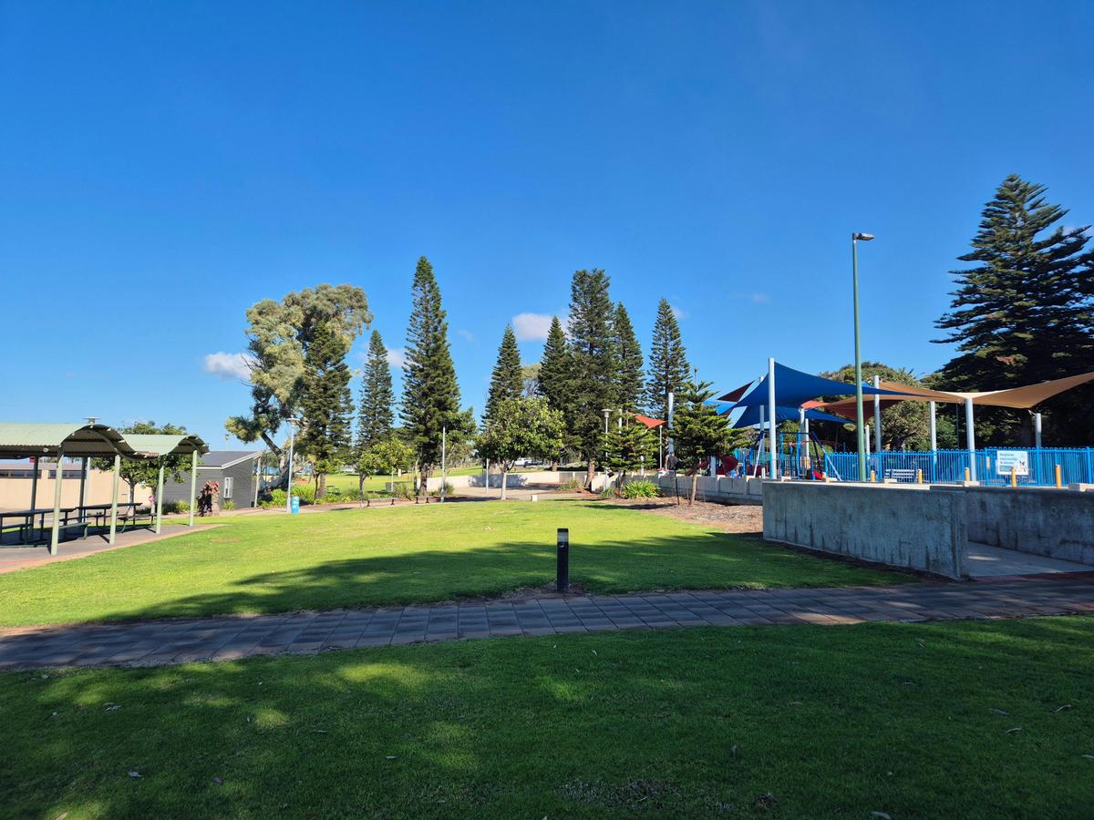 Whyalla Foreshore Lawns & Playground