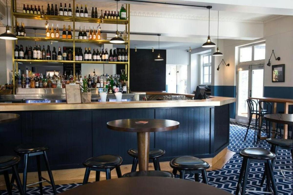 Blues Point Hotel, McMahons Point Sydney - Bar