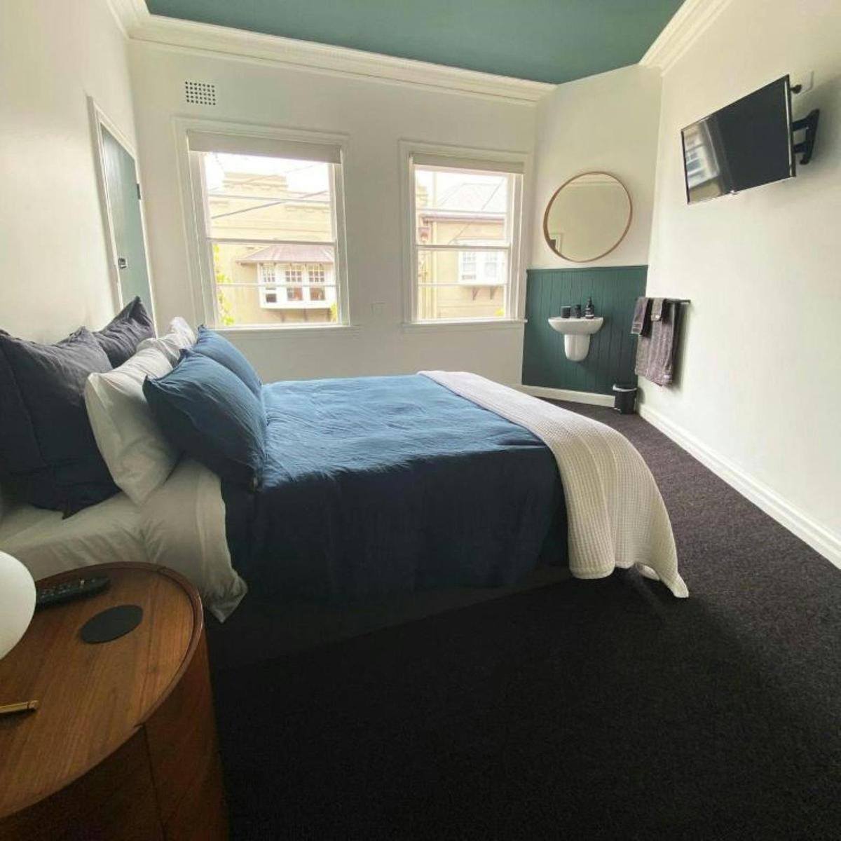Queen Room Shared Bathroom