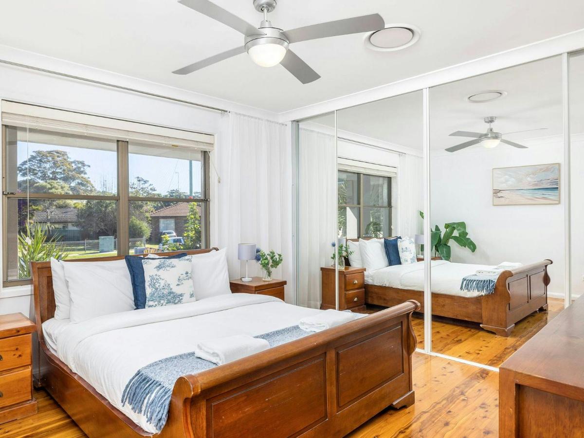 Joy on Shoal Shores | Bedroom 1 | Queen | Ducted air conditioning | Ceiling fan