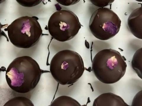 Spring Soirée Chocolate and Wine Tasting Experience