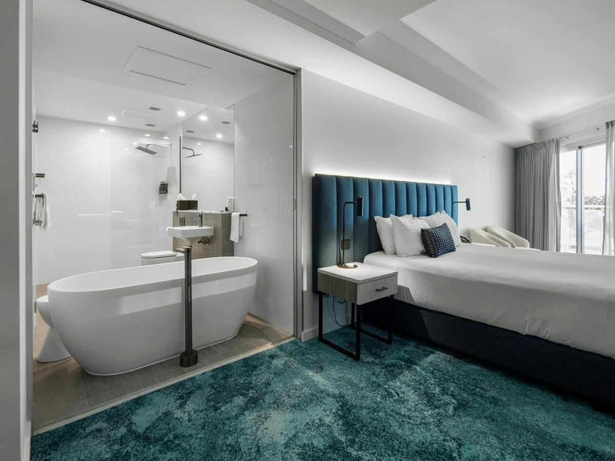 Ocean Centre Suite