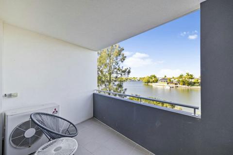 Broadwater 2 Bedroom Apartment