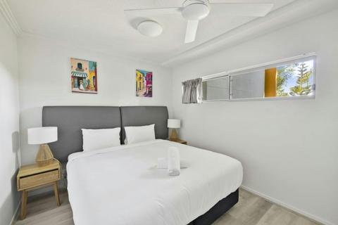 Broadwater 2 Bedroom Apartment