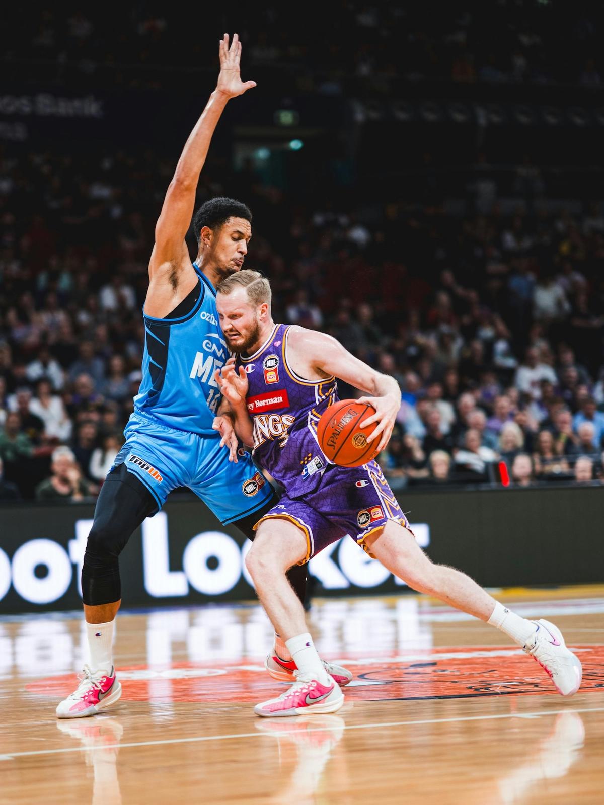 Pink Hoops | Sydney Kings v Melbourne United | Sydney Flames v Bendigo Spirit