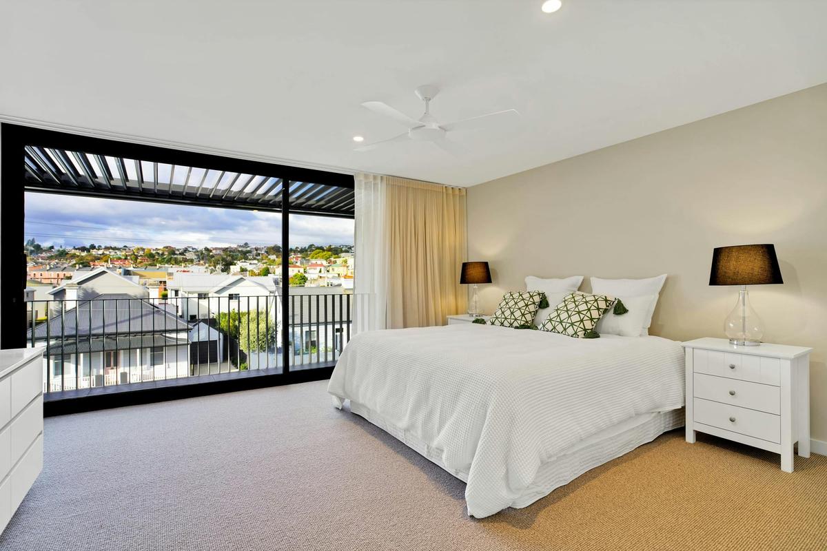 Spacious three bedrooms.