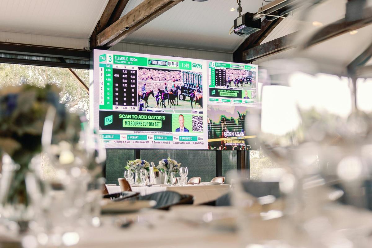 Melbourne Cup Lunch at NINETEEN