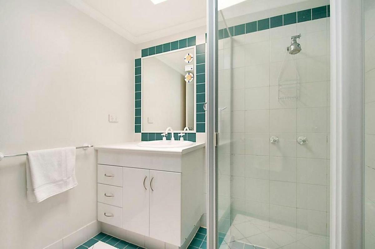 2 Bedroom Budget Apartment